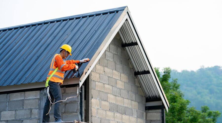 Expert Emergency Roof Repairs services in Scenic, SD